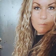 Jackie Carnahan's Instagram, Twitter & Facebook