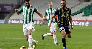 10' konyasporlu selim ay, muriqi'ye yaptığı faul sonrası erken bir sarı kart gördü. Konyaspor Fenerbahce Yi 1 0 Yendi Spor Haberleri