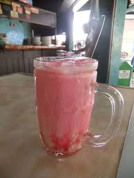 Di vietnam, kopi tanah diukur ke dalam akhbar khas, dibasahkan dengan air panas kemudian ditekan. Waktu Udara Sedang Panas Panasnya 6 Minuman Yang Bisa Dibuat Sendiri Ini Bikin Kamu Adem Seketika