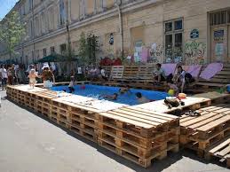 Pallet Swimming Pool Pallet Pool Decks Around Pools Building A Swimming Pool