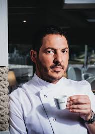 PRAKTIKUMSMOMENTE DER BESONDERN ART FERIALPRAKTIKANT:IN SERVICE