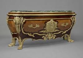 A Rosewood And Purpleheart Grande Commode En Tombeau Antique Furniture Royal Furniture Antiques