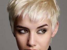 Idée coiffure femme courte, belle et élégante! Mapa Coupe De Cheveux Court Femme Tendance 2015