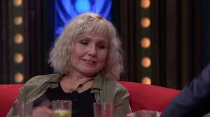 Poté založila vlastní skupinu femme plastique, kterou tvarovala s emilem viklickým, jazzovým pianistou a skladatelem. 2 Jindra Polak A Michaela Tucna Show Jana Krause 31 10 2018 Youtube