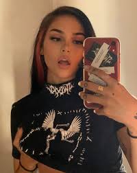 she's so soft🖤 #maggielindemann