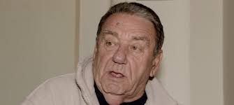 Suchý (hudba a texty), j. Jan Suchy Byl Z Kamene Legendarni Bek Slavi 70 Let Isport Cz
