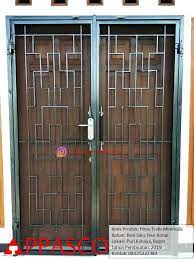 Sedang cari jasa pembuatan pintu besi dengan model terbaru? 59 Pintu Teralis Besi Ideas Bogor Home Decor Tall Cabinet Storage