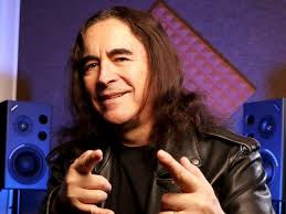 Arturo Barrientos reúne lo mejor de la cartelera musical en su nuevo disco  Rock de mi tierra