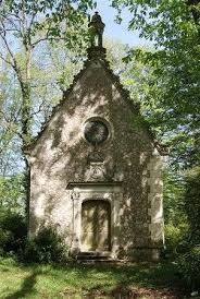 A Chapel On The Grounds Of A Castle Loire Valley France Stone Chapel Old Country Churches Church Steeple