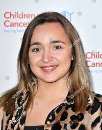 Lauren Platt's Instagram, Twitter & Facebook