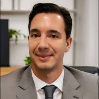 1200+ profiluri „Benza”