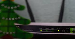 Anda cukup melakukan 5 langkah berikut saja: 5 Cara Ganti Password Wifi Dengan Mudah Ini Caranya