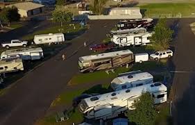 One campground, three rv parks and a public works rv dump station are within a 15 mile radius of smith rock state park. Rv Campgrounds Central Oregon Tourism Information