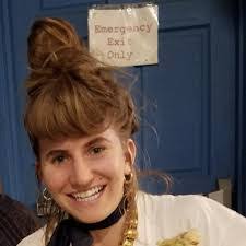 Cathryn Carroll's Instagram, Twitter & Facebook