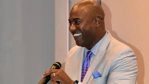 Golden Globes group hires Visible Men co-founder Neil Phillips