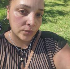 Im a single mom of 4i we are currently staying in a hotel but we need food  we have nothing im waiting