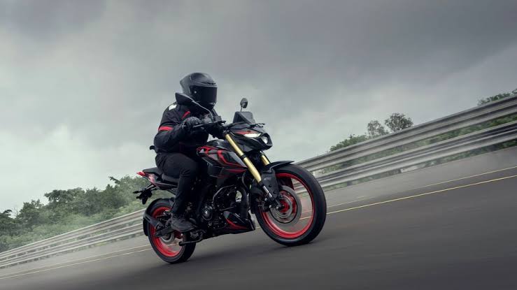 Bajaj Pulsar N160 S and N160 SS launched starting at ₹1.33 lakh | HT Auto