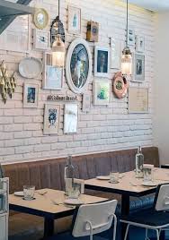Modern Wall Decorating Ideas Showing Off Artistic Side Of Small Restaurant In Mexico Restaurant Interior Design Cafe Interior Design Restaurant Interior