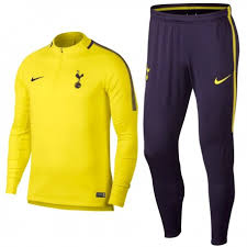 Der tottenham hotspur strike trainingsanzug beinhaltet eine jacke mit reißverschluss und eine verstellbare hose und sorgt damit für vielseitigen style. Tottenham Hotspur Tech Trainingsanzug Ucl 2017 18 Nike