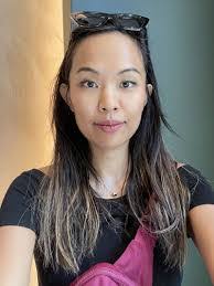 Dana Prill's Instagram, Twitter & Facebook