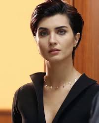 Tubabuyukustun Tubabuyukustun Cesurveguzel Tubabustun Official Tuba Buyukustun Tuba Short Hair Styles