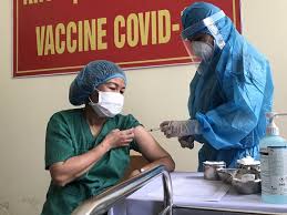 Mỗi người tiêm vaccine sẽ được nhận 1 l&#225; 6 TrÆ°á»ng Há»£p Biá»ƒu Hiá»‡n Sá»'c Pháº£n Vá»‡ Sau Tiem Vaccine Covid 19 1 TrÆ°á»ng Há»£p Náº·ng Bao Cong An Nhan Dan Ä'iá»‡n Tá»­