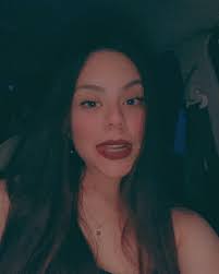 Rebecca Lemos (@rebeccalemoss) • Instagram photos and videos