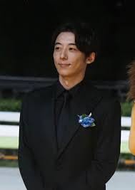 高橋一生 - Wikipedia