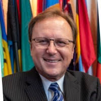 Amanda Kucharski's Instagram, Twitter & Facebook