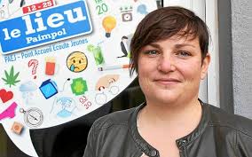 Au Lieu, à Paimpol, les deux « écoutantes » tentent de briser la solitude