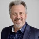 Rhonda Richards-Smith Psychotherapist + Wellness Expert