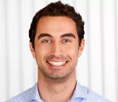 Oliver Mcallister's Instagram, Twitter & Facebook