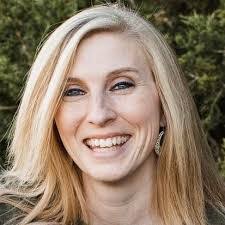 Renee Sensabaugh's Instagram, Twitter & Facebook