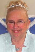 Donna Wardlow's Instagram, Twitter & Facebook