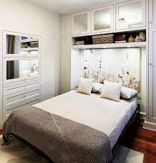 35 diseños de apartamentos pequeños 16/06/2017 planos y casas 1 dormitorio , 2 dormitorios , planos de departamentos , planos en 3d , planos varios hermosos diseños de departamentos modernos es lo que vamos a compartir a través de esta nota, puesto que hoy en día hay departamentos pequeños muy bonitos con planos en 3d que nos permiten. Idea Para Decorar Un Dormitorio De Matrimonio Pequeno Bedroom Designs For Couples Small Bedroom Storage Fitted Bedroom Furniture