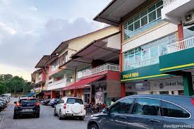 300, jalan jelutong, symphony park, 11600 jelutong. Streetscapes A Cosy Yet Lively Neighbourhood In Bukit Jelutong The Edge Markets