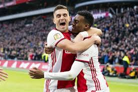 Catch the latest vitesse and ajax news and find up to date football standings, results, top scorers and previous winners. Tv Tip Vitesse Ajax Voor Iedereen Te Zien Ajax1 Nl