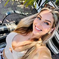 Posted the below bikini pic