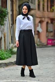 Nurhira Tesettur Kase Etek Modelleri Moda Tesettur Giyim Etek Moda Etek Modelleri