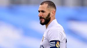 Karim mostafa benzema (born 19 december 1987) is a french professional footballer who plays as a striker for spanish club real madrid and the france national team. Cora Gauthier Das Ist Die Frau Vom Karim Benzema Flipboard