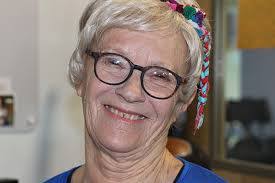 Roseanne Lee's Instagram, Twitter & Facebook