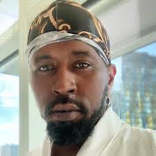 Derrick Streater's Instagram, Twitter & Facebook