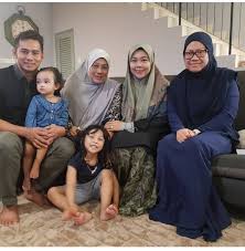 Setelah cinta itu pergi, barulah ikram menyesali. Sampai Nangis2 Dia Ibu Fizo Terharu Fizo Berjaya Tunaikan Impian Ibunya Lepat Pisang