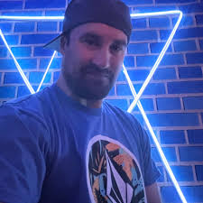 Texas Rangers win by one run and fan encouragement