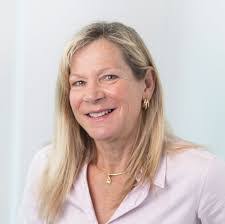 Vivienne Williams's Instagram, Twitter & Facebook