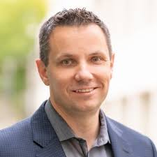 Chris Wolf's Instagram, Twitter & Facebook