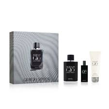 Ozonic marine notes, sambac jasmine essence, rock rose & persimmon. Giorgio Armani Set Acqua Di Gio Profumo Eau De Parfum