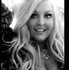 🚨 She's a Friday Night heartbreaker 🚨