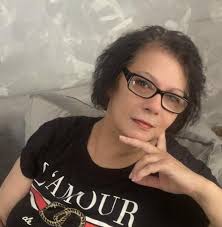 ?media_id=100008208588587