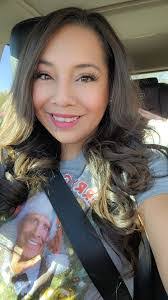 Leslie Tarbox's Instagram, Twitter & Facebook